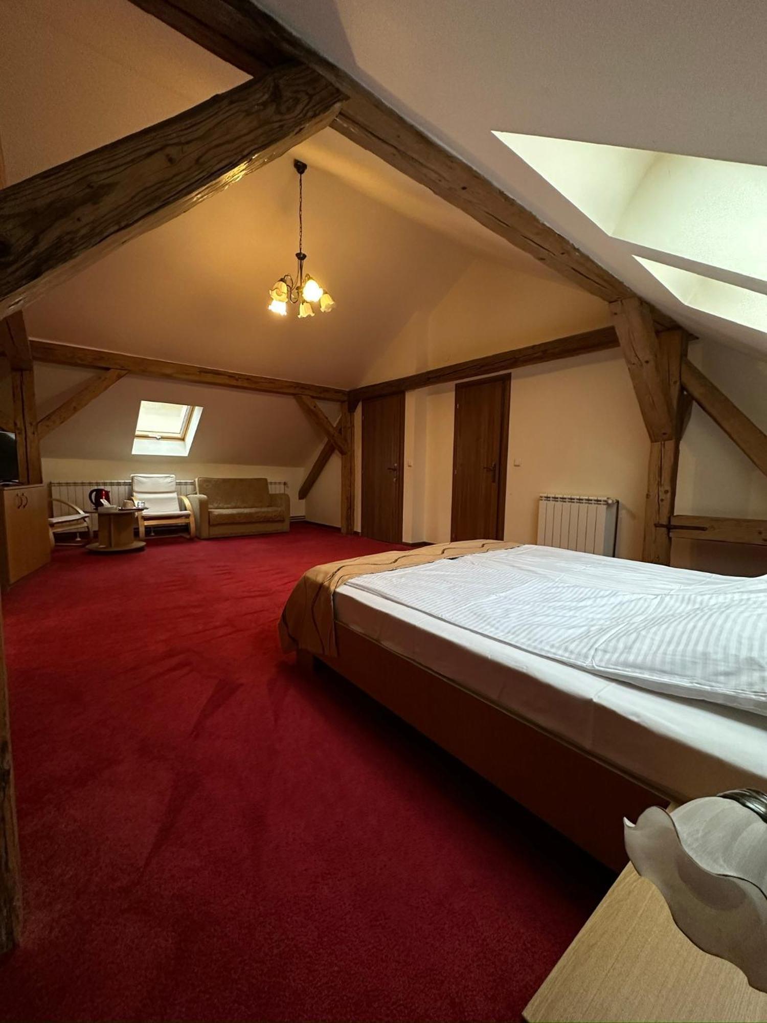 Antique Aparthotel Alba Iulia Ngoại thất bức ảnh