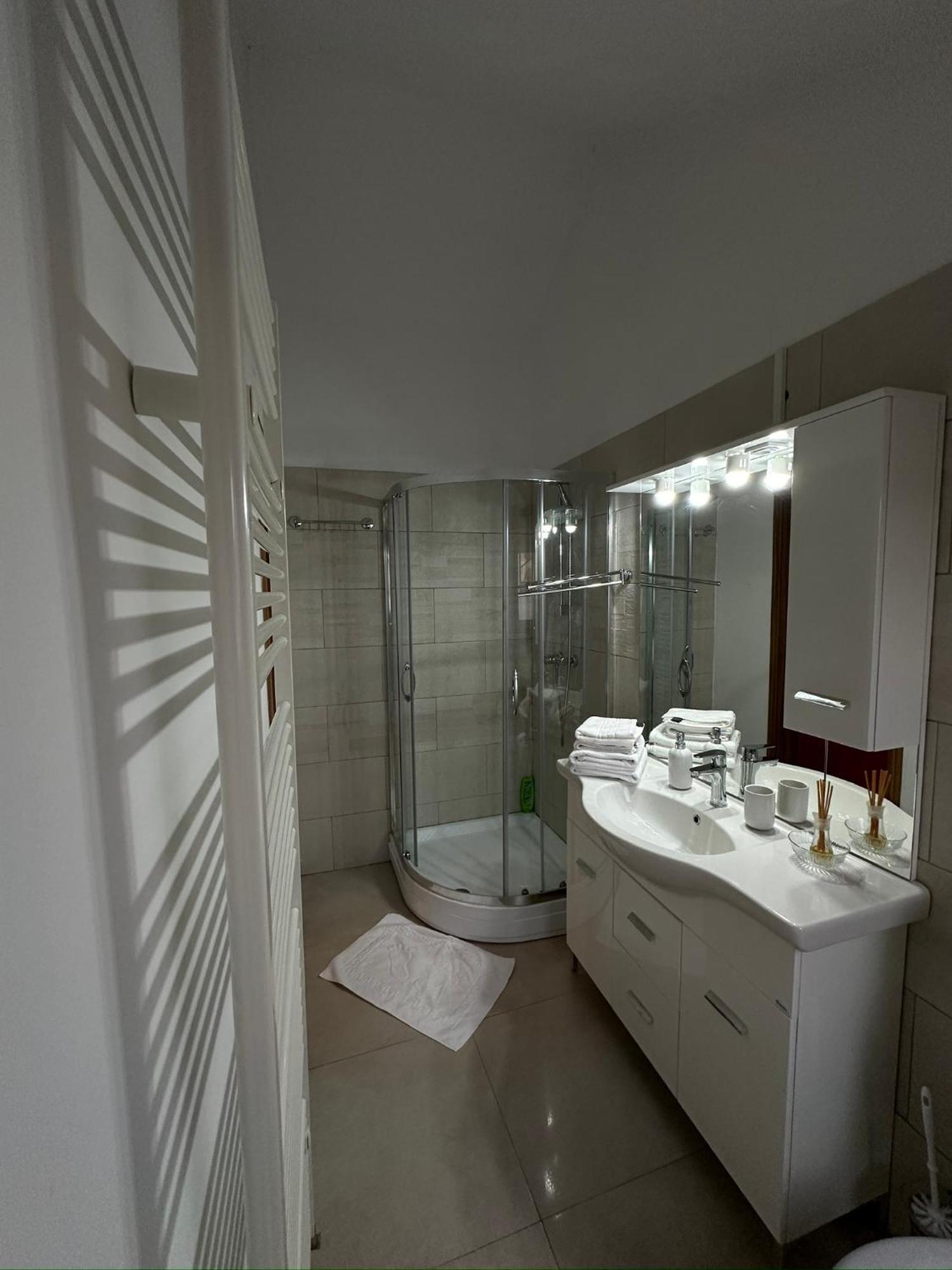 Antique Aparthotel Alba Iulia Ngoại thất bức ảnh