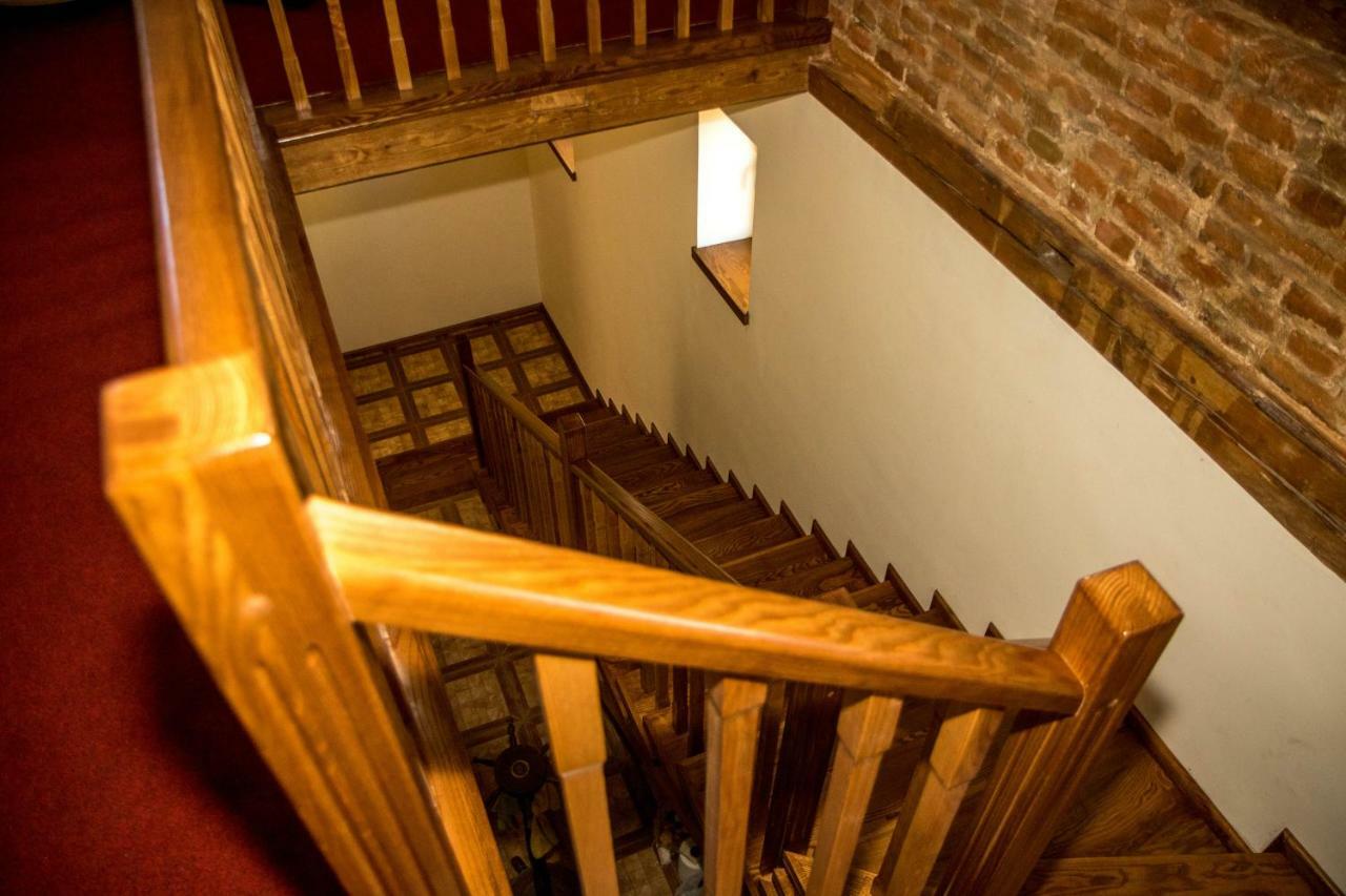 Antique Aparthotel Alba Iulia Ngoại thất bức ảnh