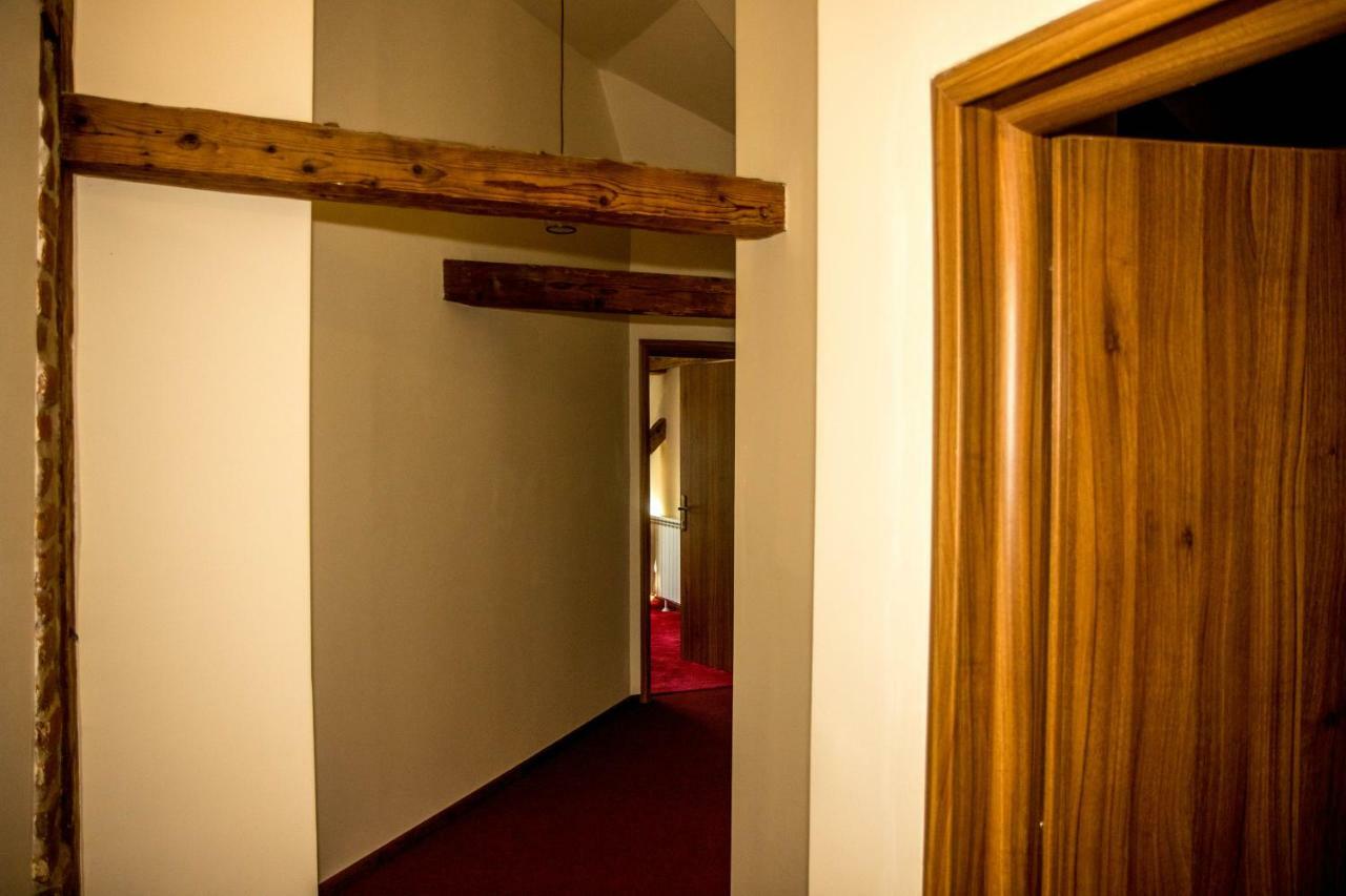 Antique Aparthotel Alba Iulia Ngoại thất bức ảnh