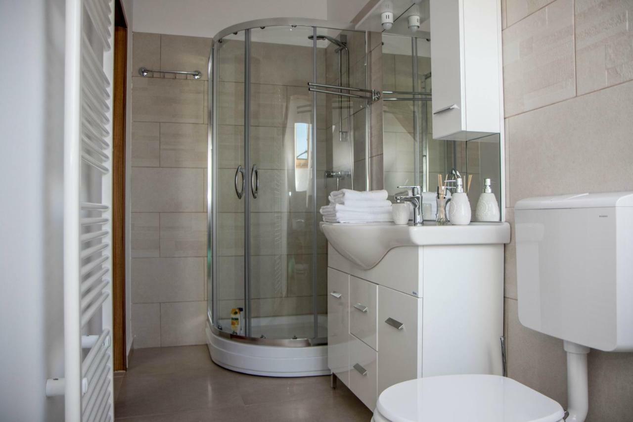 Antique Aparthotel Alba Iulia Ngoại thất bức ảnh